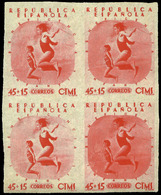 NE 1939 - Modelo No Adoptado Beneficencia Infantil 45 Cts + 15 Cts. Bl. De 4 S/D. Sin Charnela. Precios Y Escaso - Unused Stamps