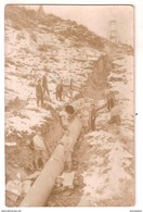 CPA CARTE PHOTO CONSTRUCTION D UN PIPELINE NON SITUEE CARTE TRES RARE DANS CE THEME  BELLE CARTE !! - A Identifier