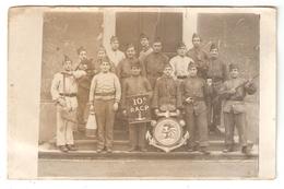 Carte Photo Militaria Originale - Groupe Soldats 10 ème R.A.C.P. RACP - Insigne - Indien - Reggimenti