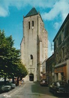 CELLES-sur-BELLE. -  L'Eglise Abbatiale Romane Notre-Dame. Voitures Années 60 - Celles-sur-Belle