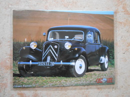 Grande Repro Automobile Cartonnée Et Plastifiée  CITROEN TRACTION 11 - Automobili