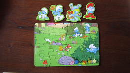 LES SCHTROUMPFS  PETIT PUZZLE OFFERT DANS DES GRANDS OEUFS DE PAQUES - Schtroumpfs, Les - Los Pitufos