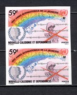 Nlle CALEDONIE N° 507  NON DENTELES  PAIRE  NEUFS SANS CHARNIERE  COTE 40.00€  ANNEE DE LA JEUNESSE - Non Dentelés, épreuves & Variétés