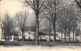 86-AVAILLES- PAR CHATELLERAULT- LA PLACE - Availles Limouzine