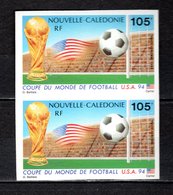 Nlle CALEDONIE PA N° 314  NON DENTELES EN PAIRE  NEUFS SANS CHARNIERE  COTE 80.00€  FOOTBALL - Non Dentelés, épreuves & Variétés