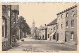 Grand-Halleux Entrée Du Village Carte Festonnée N'a Pas Circulé - Vielsalm