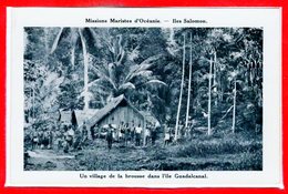 OCEANIE - ILES SALOMON -- Un Villmage De La Brousse Dans L'Ile Guadalcanal - Islas Salomon