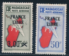 ** MADAGASCAR - POSTE AERIENNE - ** - N°51, 53 - Variété Du Sac Postal - TB - Altri & Non Classificati