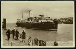 Ref 1293 - Shipping Maritime Postcard - Arrival Of Steamer - Menai Bridge - Anglesey Wales - Anglesey