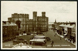 Ref 1293 - Early Postcard - Coaches Buses & Cars - Castle & Square Caernarvon Wales - Caernarvonshire