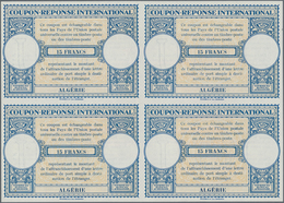 Algerien: 1940s/1950s (approx). International Reply Coupon 15 Francs (London Type) In An Unused Bloc - Cartas & Documentos