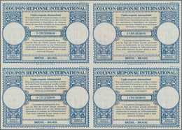 Brasilien - Ganzsachen: 1953. International Reply Coupon 2 Cruzeiros (London Type) In An Unused Bloc - Interi Postali