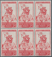 Italien: 1954, 25l. Red "Carlo Collodi/Pinocchio" Showing Variety "White Background", Block Of Six S - Neufs