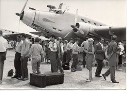 1 Photo  D Un Avion SM 82 Marchetti Avant Le Décollage.Format 13/18. - Anonymous Persons