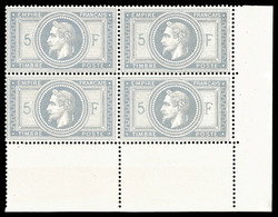 ** N°33A, 5F Violet-gris Avec 5 Et F En Bleu, Bloc De Quatre Coin De Feuille (1ex*), Fraîcheur Postale, Centrage Parfait - 1863-1870 Napoléon III Lauré