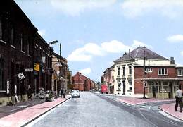 Anderlues - Rue De La Station (Edit. De Mario, Colorisée, Animée, Oldtimer Pharmacie Librairie Fleuriste..) - Anderlues