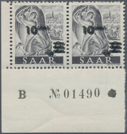 Saarland (1947/56): 1947, 10 C. Auf 2 Pfg. Neuauflage Mit Doppeltem Aufdruck Im Waagerechten Paar Au - Unused Stamps