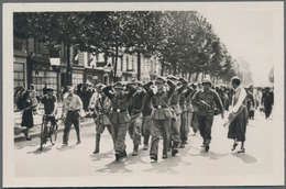 Ansichtskarten: Propaganda: 1944/1945, 9 Bildermäppchen Zur Befreiung Paris Und Des Elsaß Sowie Von - Politieke Partijen & Verkiezingen