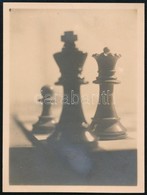 Cca 1929 Kinszki Imre (1901-1945) Budapesti Fotóművész Hagyatékából, Jelzés Nélküli, Vintage Fotó (Sakk Figurák), 8,5x6, - Sonstige & Ohne Zuordnung