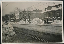 1929 Kinszki Imre (1901-1945) Budapesti Fotóművész Hagyatékából, Feliratozott, Vintage Fotó (Tél Zuglóban), 5,5x8,3 Cm - Otros & Sin Clasificación