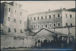 1913 Albán Fejedelemség Leendő Székháza Durazzóban. Korabeli Sajtófotó Hozzátűzött Szöveggel, 12x16 Cm /  Albania, Duraz - Andere & Zonder Classificatie
