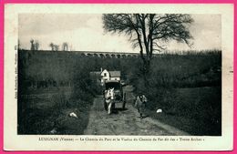 Lusignan - Chemin Du Parc Et Viaduc Du Chemin De Fer Dit Des " Treize Arches " - Attelage - Photo JULES ROBUCHON - Lusignan
