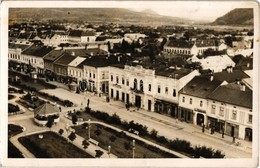 * T2 Máramarossziget, Sighetu Marmatiei; Látkép, Szálloda, Weisz üzlete / General View, Hotel, Shops. Photo - Zonder Classificatie