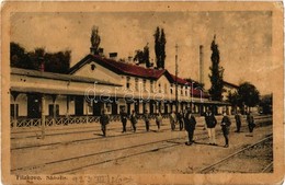 T3 Fülek, Filakovo; Vasútállomás / Nadrazi / Bahnhof / Railway Station (gyűrődések / Creases) - Non Classés