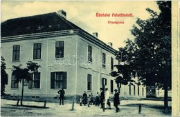 ** T2/T3 Felsőlövő, Oberschützen; Községháza. W. L. 2354. / Town Hall (gyűrődés / Crease) - Non Classés