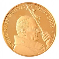 Rónay Attila (1971-) ~2005. 'II. János Pál 1978-2005 / Karol Józef Wojtyia 1920-2005' Aranyozott Fém Emlékérem (42,5mm)  - Zonder Classificatie