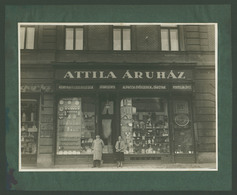 BUDAPEST 1925-40. Attila Áruház, Konyhafelszerelés ,porcellán, Zománcedény Régi Fotó 24*18 - Andere & Zonder Classificatie