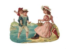 DECOUPI  GAUFFRE  ENFANTS  AU BORD DE LA MER - CHOCOLAT  BESNIER - - Enfants