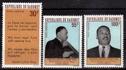 DAHOMEY   PA  75/77  * *  ( Cote 8.25e )  Prix Nobel Martin Luther King - Martin Luther King