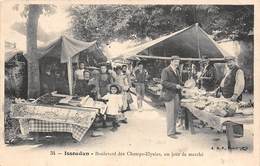 Issoudun            36          Un Jour De Marché   Boulevard Des Champs Elysées         (voir Scan) - Issoudun