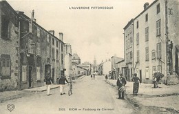 Delcampe - 63 - RIOM - GARE - TAMBOUR DE VILLE - DANS RIOM FAUBOURG - Riom