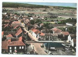 CPSM COLORISEE EN AVION AU DESSUS DE... LIFFOL LE GRAND, VUE AERIENNE SUR LE CARREFOUR, VOSGES 88 - Liffol Le Grand