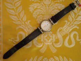 Montre Bracelet De Marque LIP Quartz , Fond Acier , Non Testée - Moderne Uhren