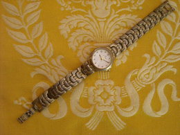 Montre Bracelet De Marque CLYDA , Plaqué Or , Non Testée - Orologi Moderni