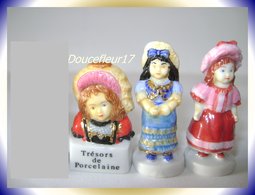 Trésors De Porcelaine ..Lot De 3 Fèves... Ref. AFF : 117-2005... (pan 0024) - Personnages