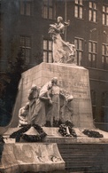 Bruxelles - Monument Pour Edith Cavell 2 - Monuments