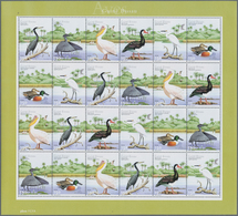 Guinea-Bissau: 2001, BIRDS, Complete Set Of Six In A Strip, In An Investment Lot Of 1000 Sheets With - Guinée-Bissau