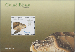 Thematik: Tiere-Schildkröten / Animals-turtles: 2001, Guinea-Bissau: SEA TURTLES, Souvenir Sheet, In - Tortues