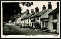Ref 1299 - 1960 Postcard - Car Outside The Admiral Rodney - Prestbury Village Cheshire - Sonstige & Ohne Zuordnung