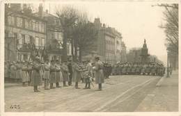 Delcampe - 63 Puy De Dôme : Clermont-Ferrand  Cours Sablon Carte Photo  A.Breuly Fontaine D' Amboise  ( Militaria )    Réf 6574 - Clermont Ferrand