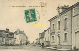 44 Bouaye, La Place Et Route De Nantes, Affranchie 1915, Cliché Pas Courant - Bouaye