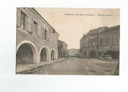 82 Bourg De Visa Place De La Mairie Animée Café Du Commerce - Bourg De Visa