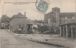 Secondigny En Gatine - Place Du Champ De Foire - Secondigny
