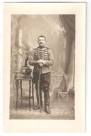 Carte Photo Originale Militaria Soldat 3 ème Régiment - Sabre -Casoar (sur Table) - Uniforms