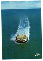 CPM     62      BOULOGNE LE PORTEL        AEROGLISSEUR BRITANNIQUE HOVERCRAFT - Luftkissenfahrzeuge