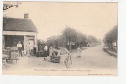 NEAUPHLE LE CHATEAU - AVENUE DE LA REPUBLIQUE - 78 - Neauphle Le Chateau